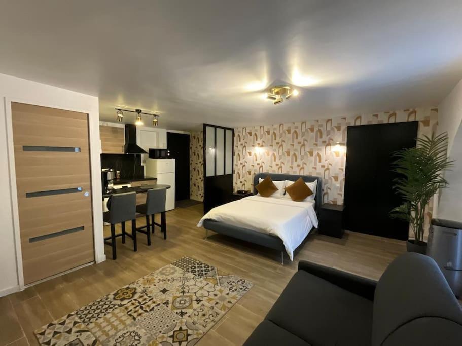 Ks Paris Studio Appart Near Station Gare Du Nord And Gare De L Est Екстериор снимка