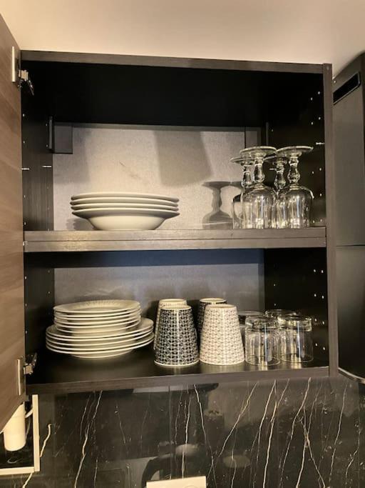 Ks Paris Studio Appart Near Station Gare Du Nord And Gare De L Est Екстериор снимка