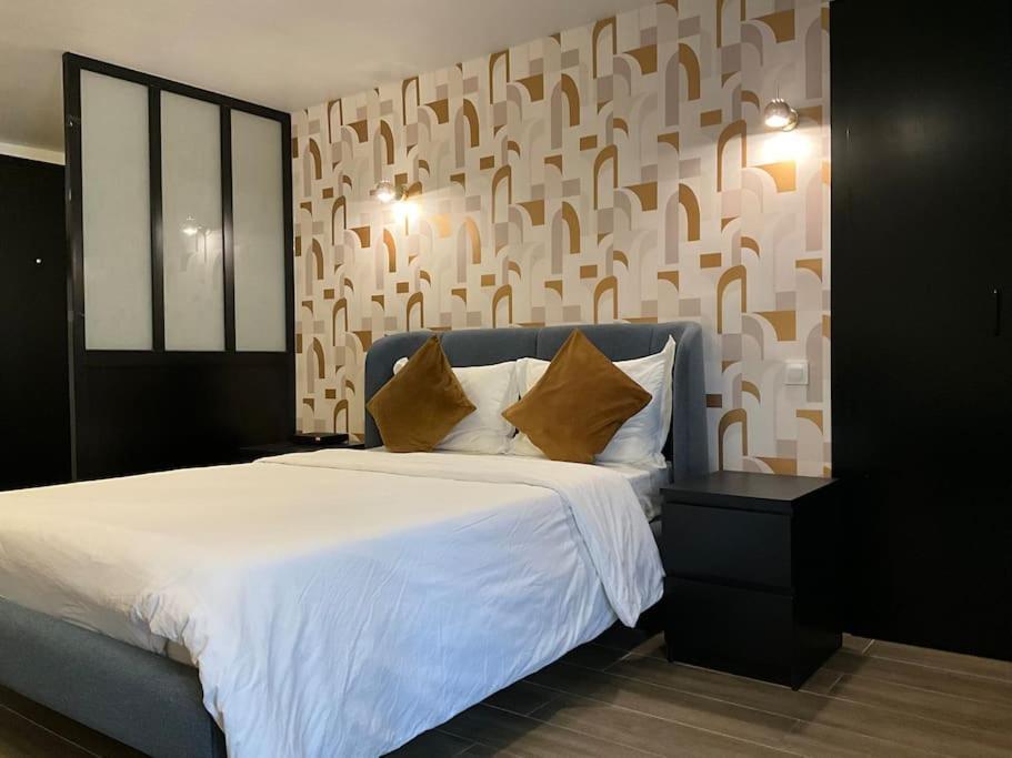 Ks Paris Studio Appart Near Station Gare Du Nord And Gare De L Est Екстериор снимка