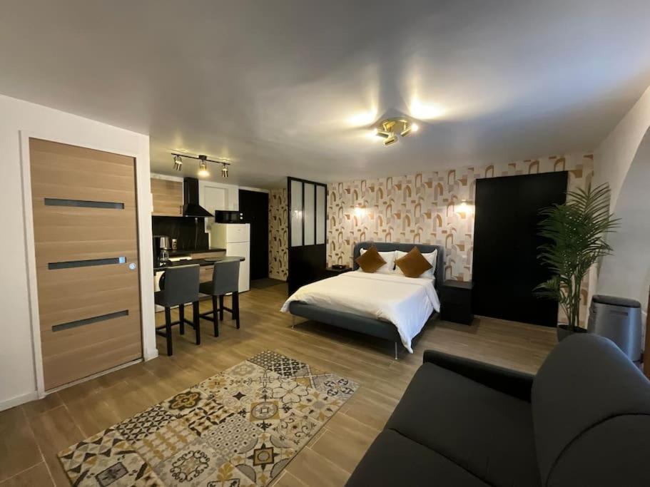 Ks Paris Studio Appart Near Station Gare Du Nord And Gare De L Est Екстериор снимка